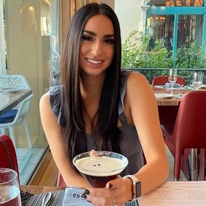 Meet your Posher, Victoria